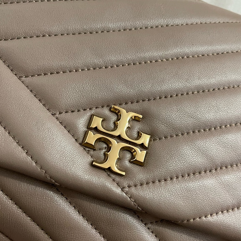Authentic Tory burch Kira bag - Picture 5 of 16